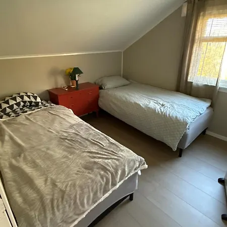 Myrvoll Trails Og View 펜션 Lakselvbukt