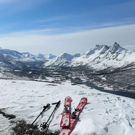 Myrvoll Trails Og View Hébergement de vacances