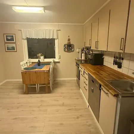 펜션 Myrvoll Trails Og View Lakselvbukt