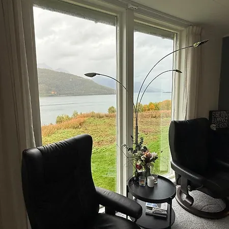 펜션 Myrvoll Trails Og View Lakselvbukt