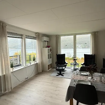 펜션 Myrvoll Trails Og View *